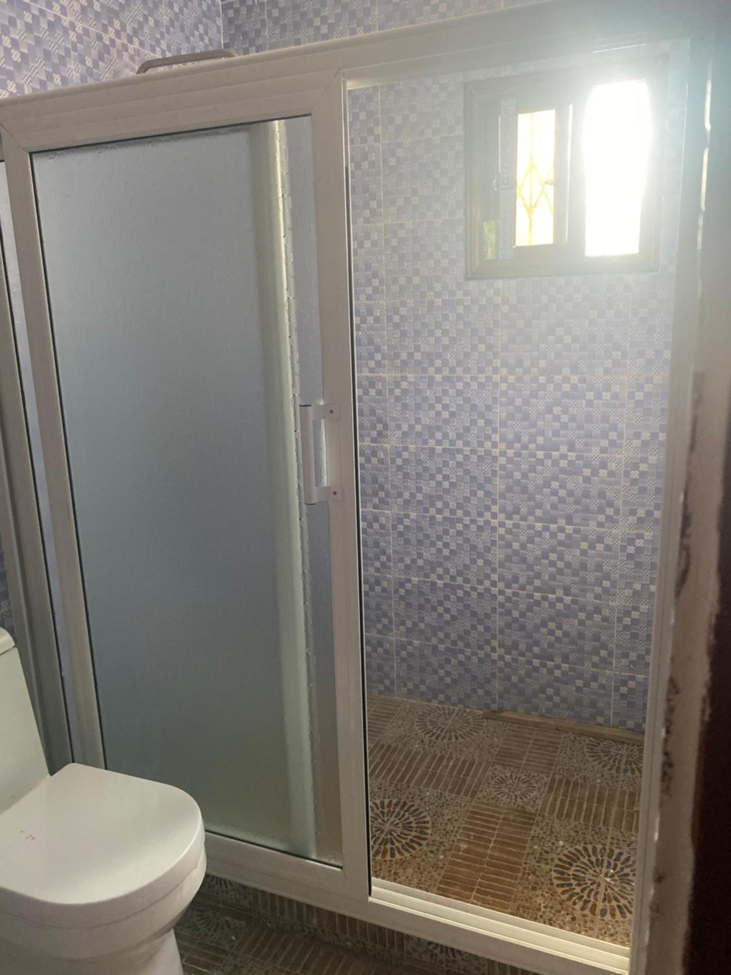 Debora Guest House Фрийтаун Екстериор снимка