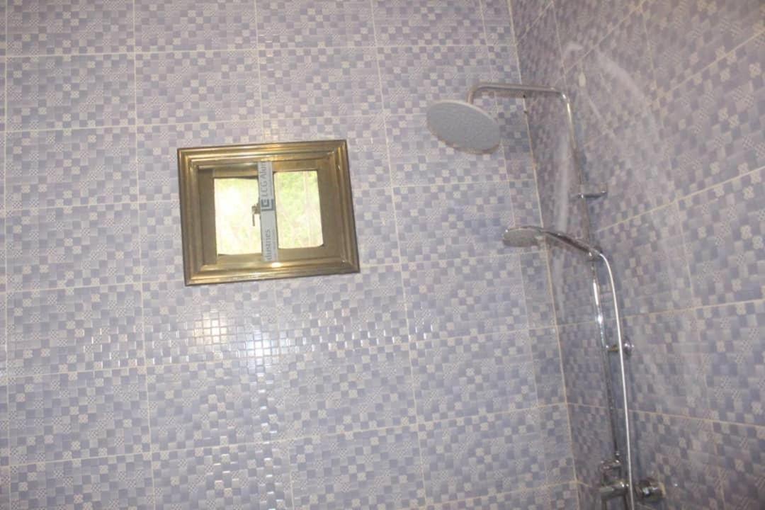 Debora Guest House Фрийтаун Екстериор снимка